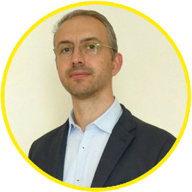 Riccardo, the 45-year-old engineer who decided to carry out his entrepreneurial project with EdiliziAcrobatica