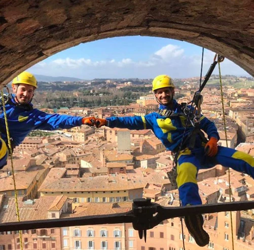 Lavora con EdiliziAcrobatica, potrai combattere il coronavirus dando una svolta alla tua carriera!
