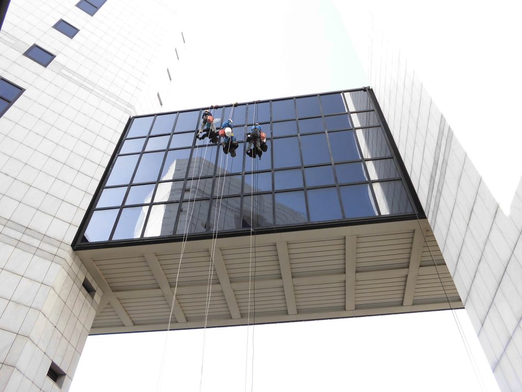 pulizia-vetri-milano