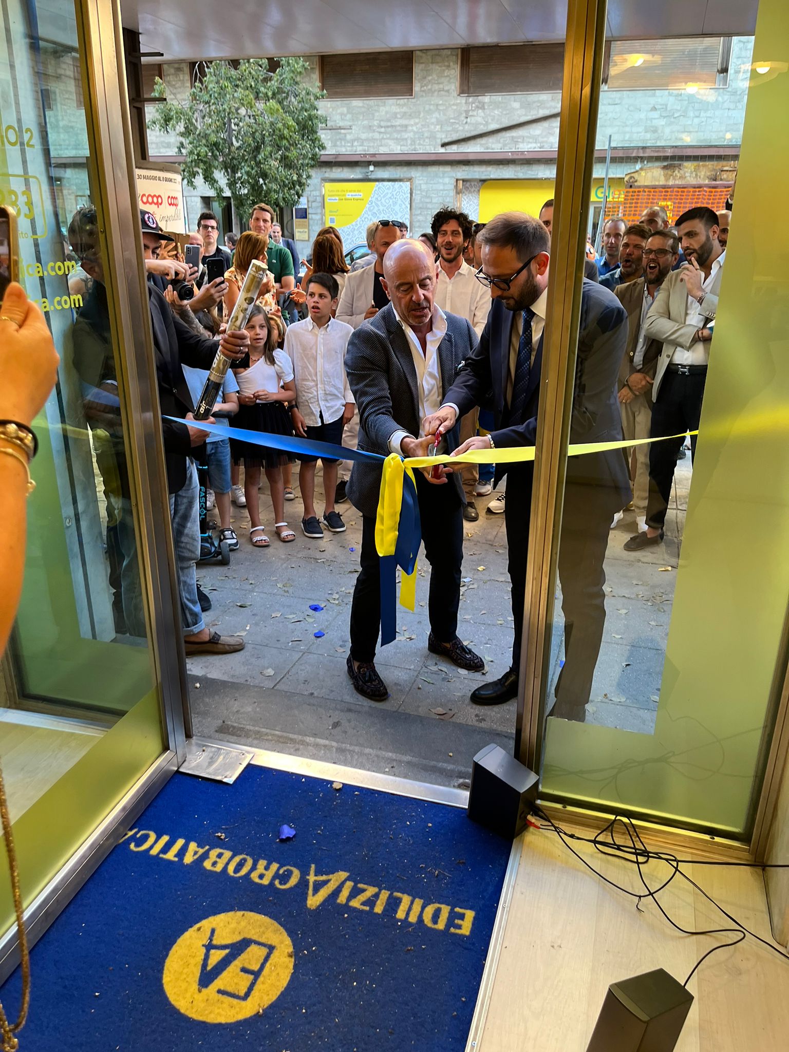 Grande festa a Palermo: inaugurato un nuovo Point EA!