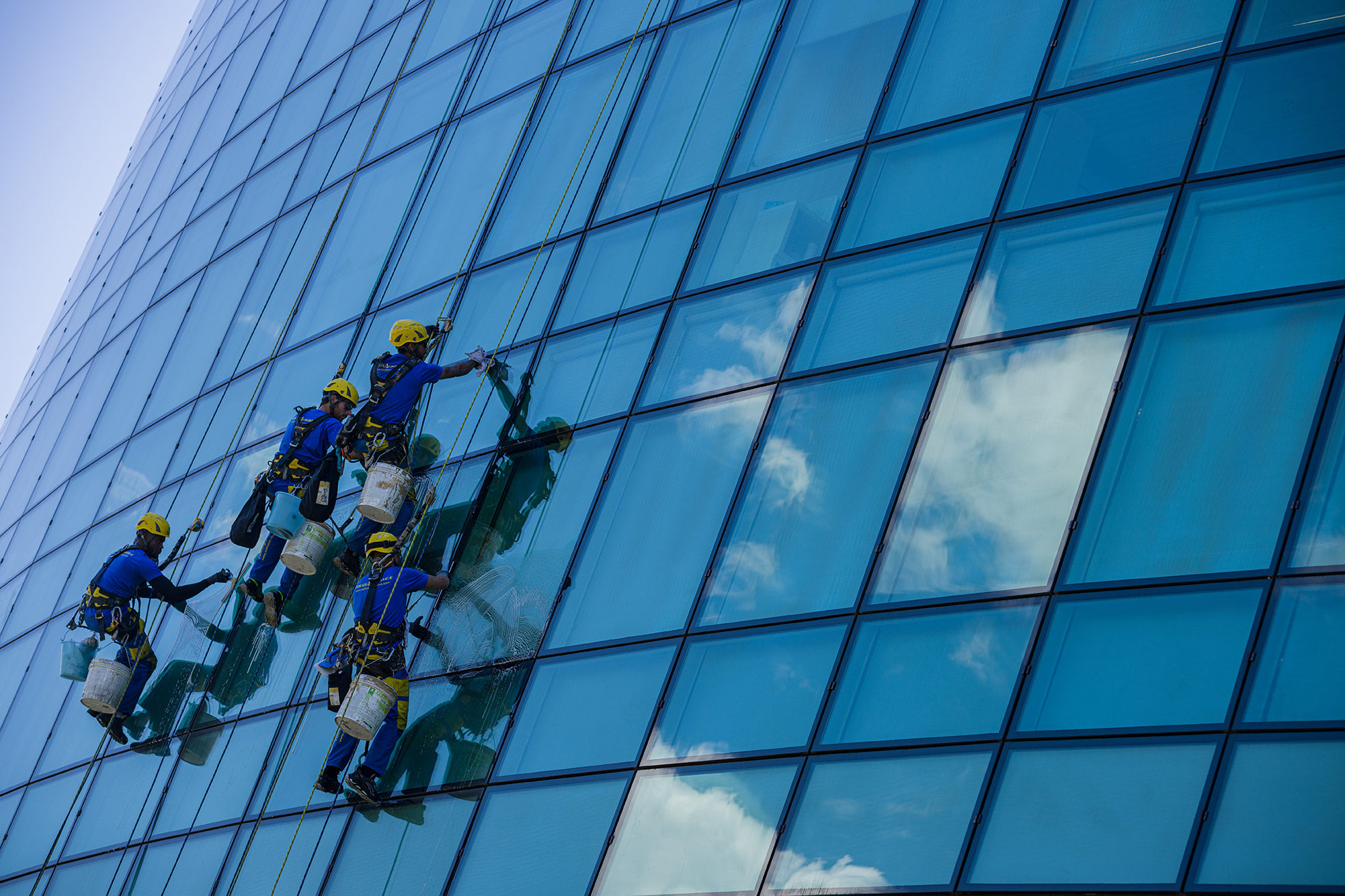 Pulizia Vetrate Centro “Meridiana” - Lecco