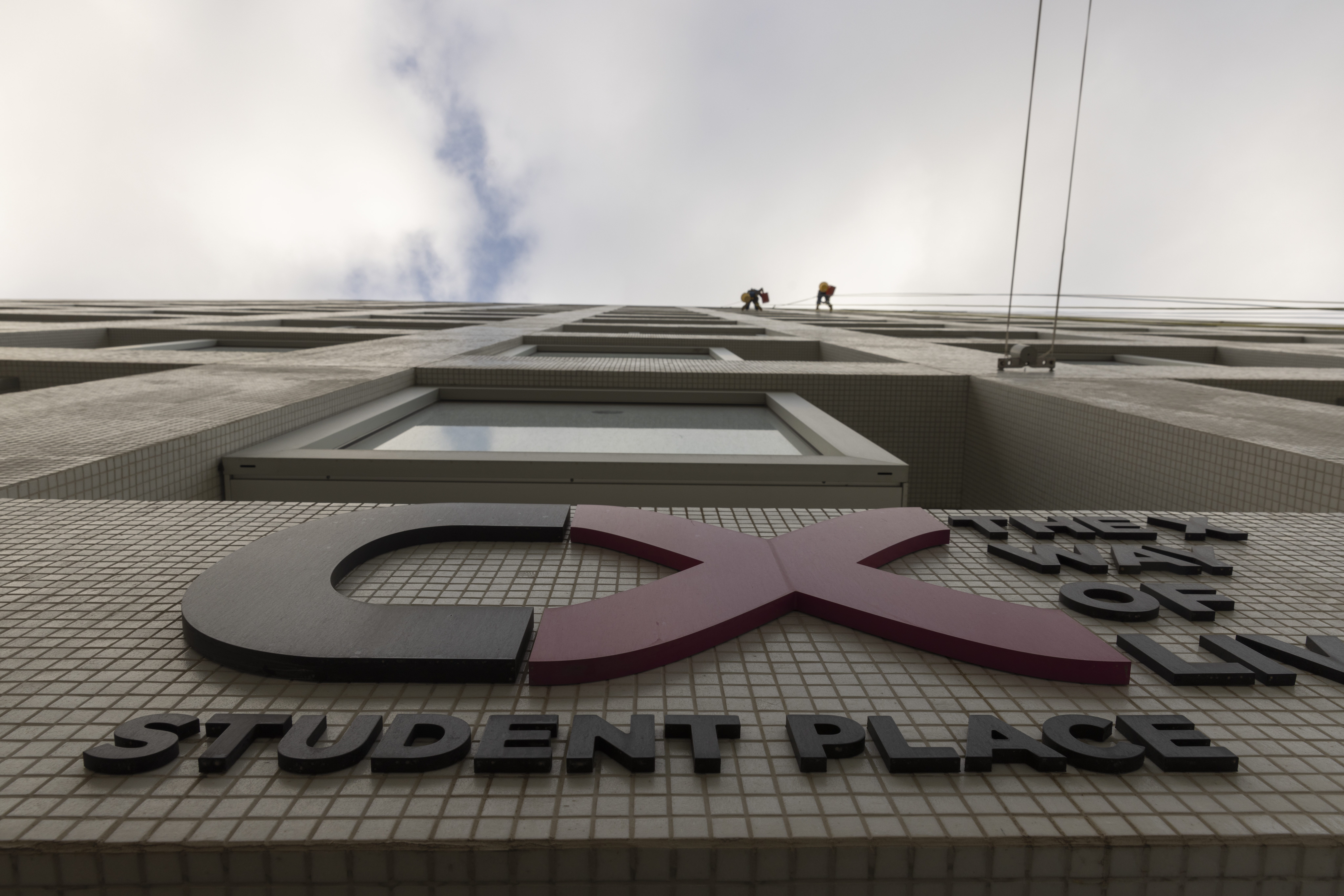 Pulizia vetri del CampusX: Intervento ai confini del cielo.